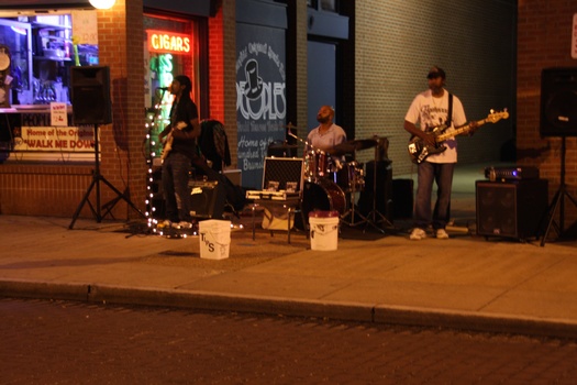 ./20110623-030135.jpg